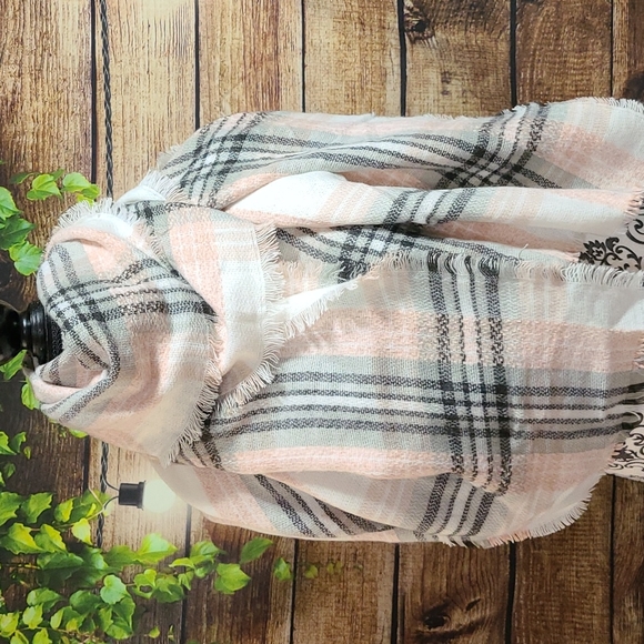 Loft Plaid Blanket Scarf - Picture 3 of 7